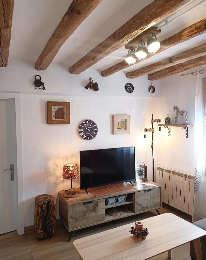 Apartament Turístic Campdevànol 0*, Campdevánol